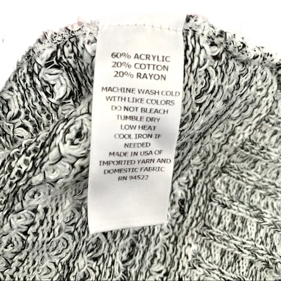 Closet Space Cute Grey Cold Shoulder Sweater Small - Picture 5 of 6